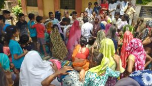 पानी की समस्या को लेकर महिलाओं ने लगाया सड़क पर जाम, जाम खुलने के बाद भी चलता रहा हावल्टेज ड्रामा